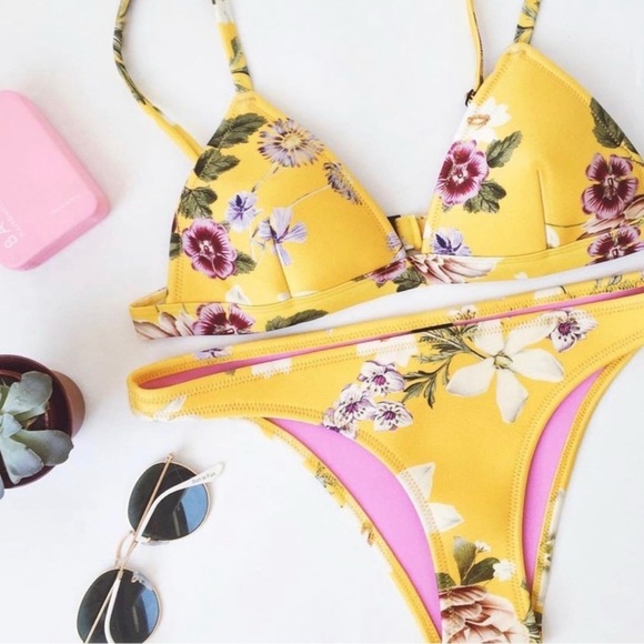 Triangl Delilah Fiore-Gallo Yellow Floral Bikini Bottoms Size Small - Picture 2 of 5